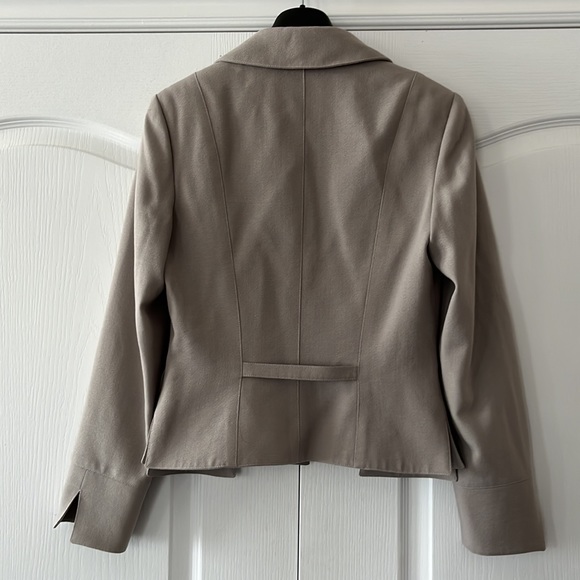 VGUC Price Roman jacket - Picture 8 of 12